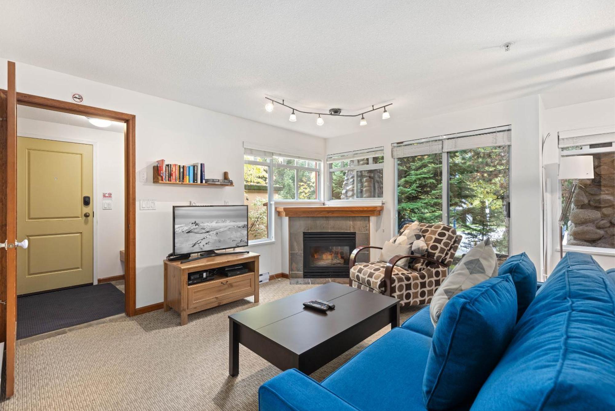 Stoney Creek Sunpath By Whistler Premier Apartment Exterior photo